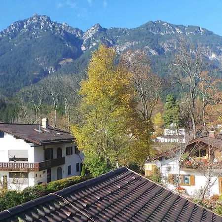 Yeti Lux - Family Garden Lodge Garmisch-Partenkirchen Exterior photo