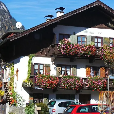 Yeti Lux - Family Garden Lodge Garmisch-Partenkirchen Exterior photo